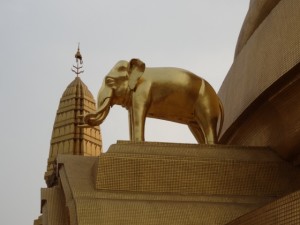 Wat Bowonniwet - goldener Elefant