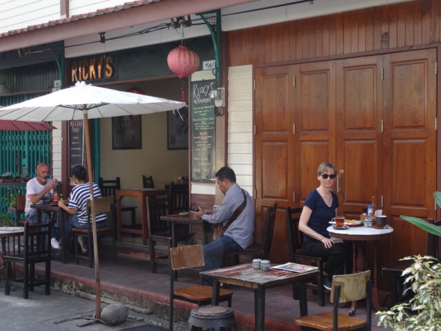 Rices äh Ricky's Coffeeshop