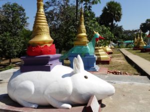 Mal was anderes: ein buddhistischer Skulpturenpark.