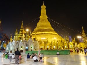 ... um die Pagode im goldenen Licht zu sehen.